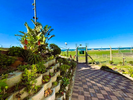 Jeffreys Bay Accommodation at  | Viya