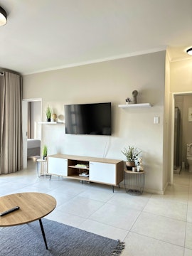 Kyalami Accommodation at 93 On New | Viya