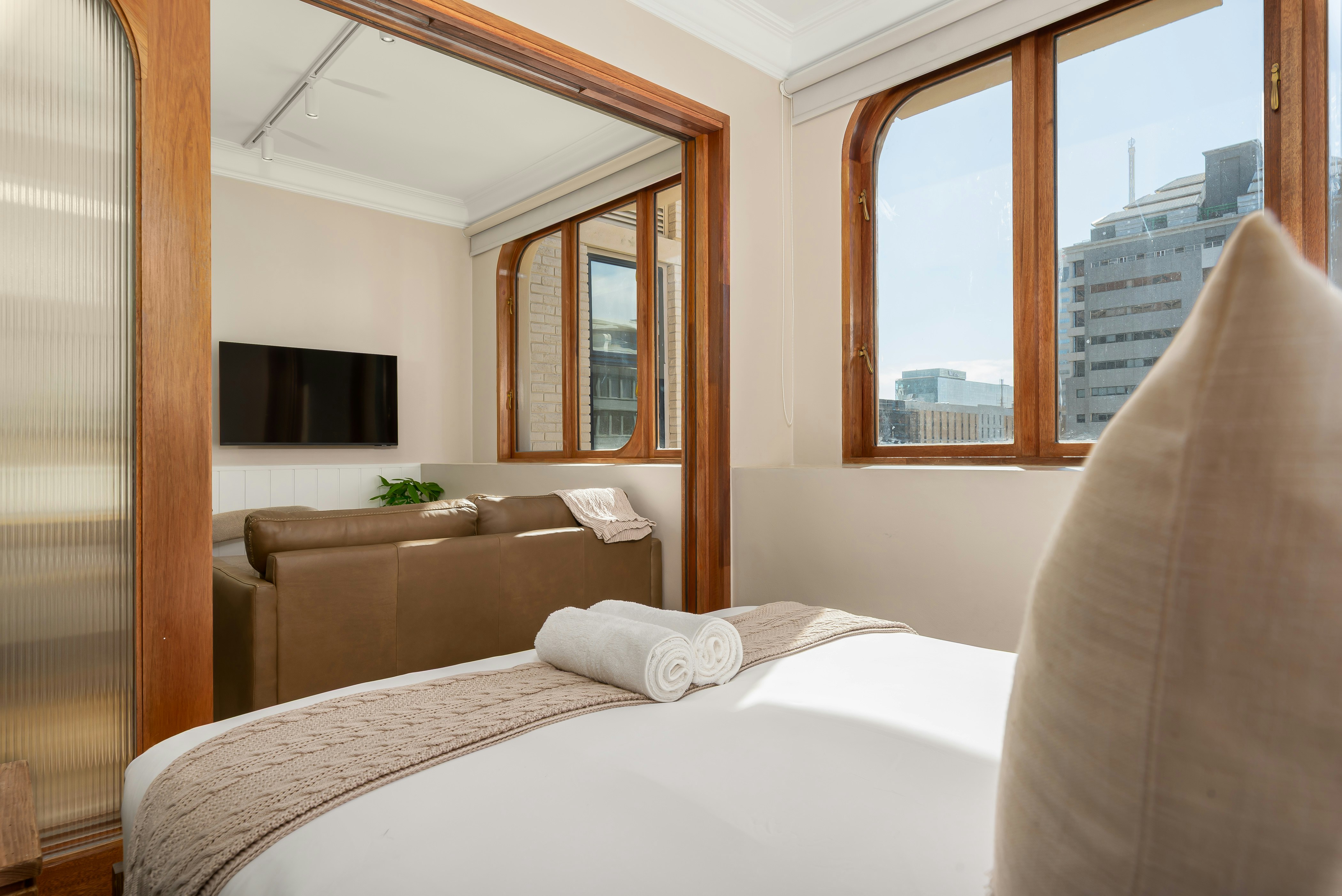 Charlie and the Chairman | Elegant CBD Retreat image no 9 of 24