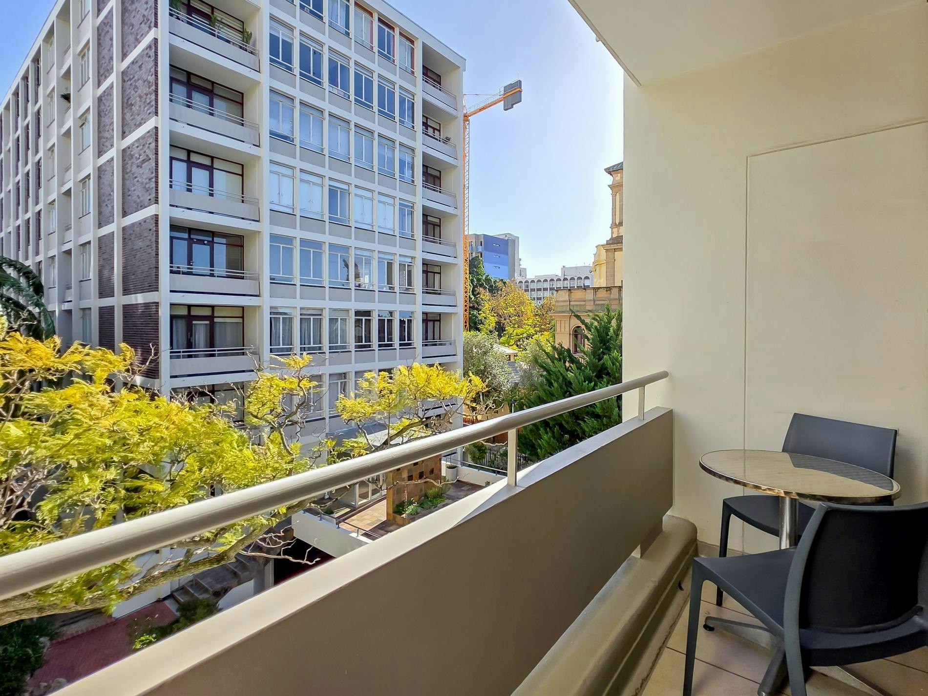 St Martini Gardens Balcony Apartment image no 24 of 41