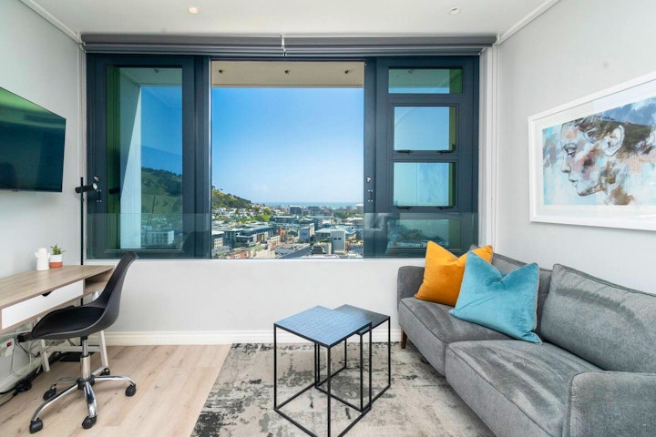 City Bowl Accommodation at 16 on Bree 2319 | Viya