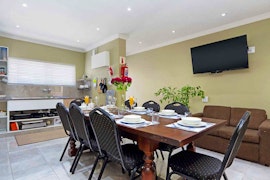 Southern Suburbs Accommodation at Camdene Guest House | Viya