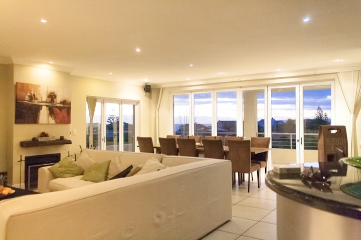 Western Cape Accommodation at Crimson Views | Viya