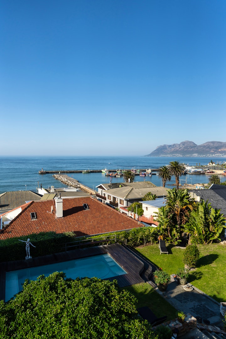 Cape Town Accommodation at Chartfield Guesthouse | Viya