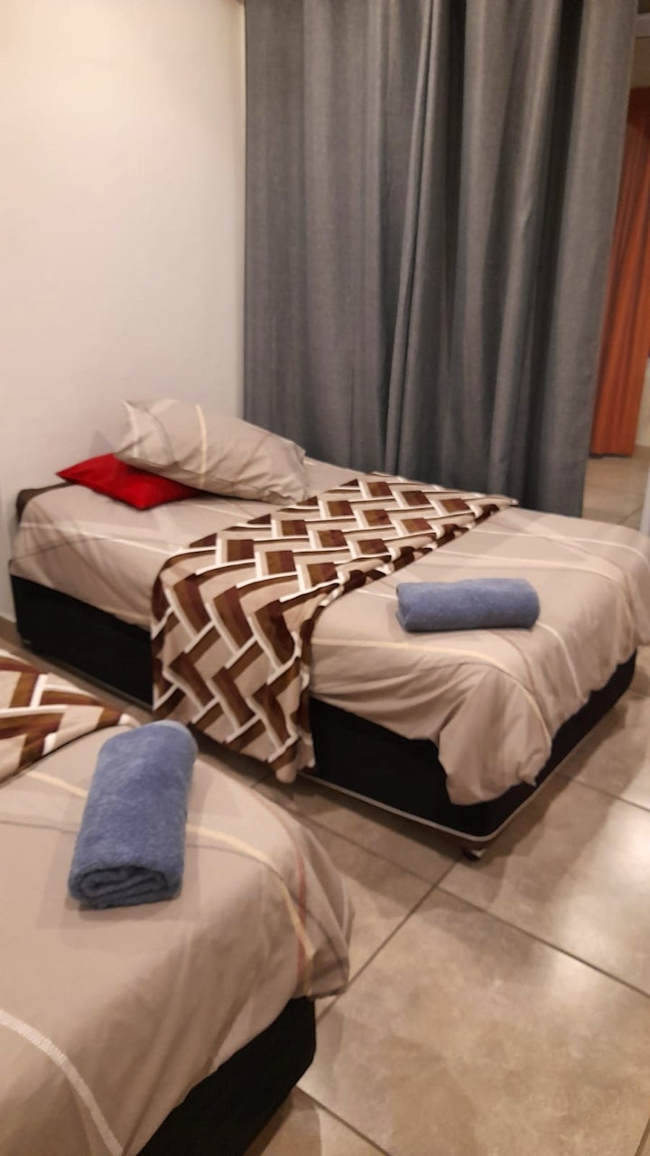 Cape Town Accommodation at 8 on Penguin | Viya