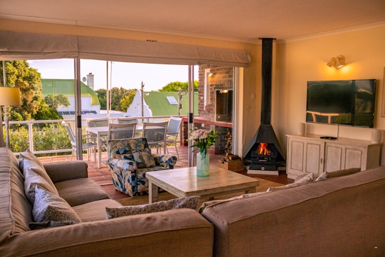 Hermanus Accommodation at  | Viya