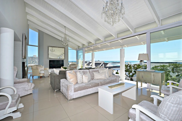 Cape Town Accommodation at White Waves Beach House | Viya