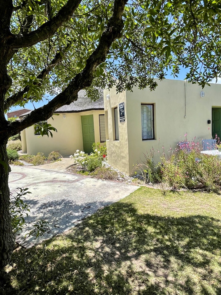 Overberg Accommodation at Ingang straat | Viya