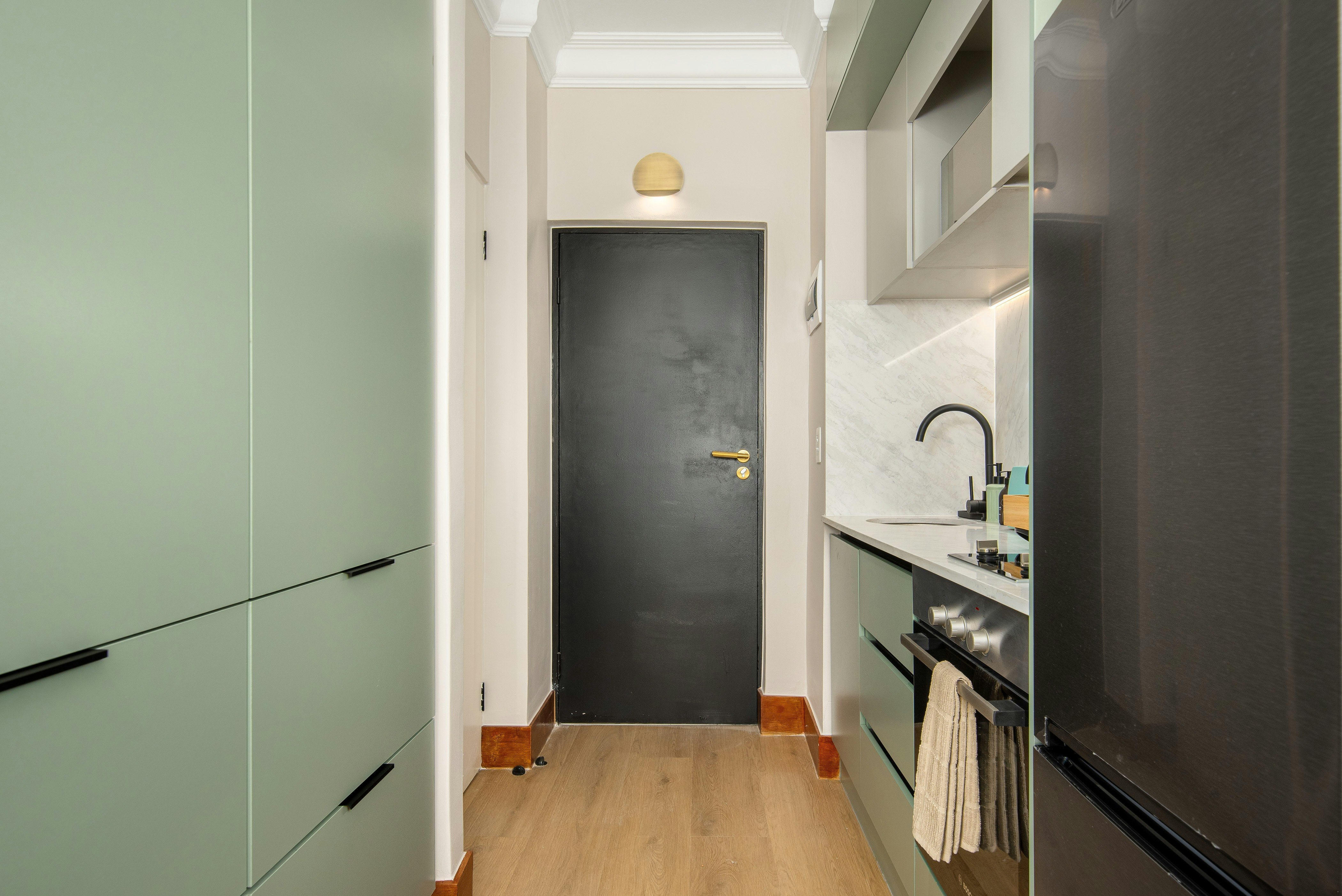 Charlie and the Chairman | Sophisticated City Stay image no 7 of 24