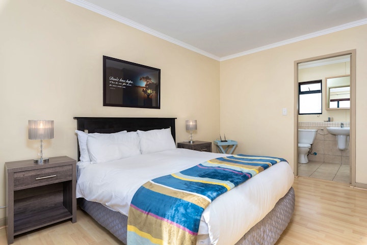 Cape Town Accommodation at Knightsbridge E404 | Viya