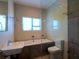 Struisbaai Accommodation at Karen Close 3219 | Viya