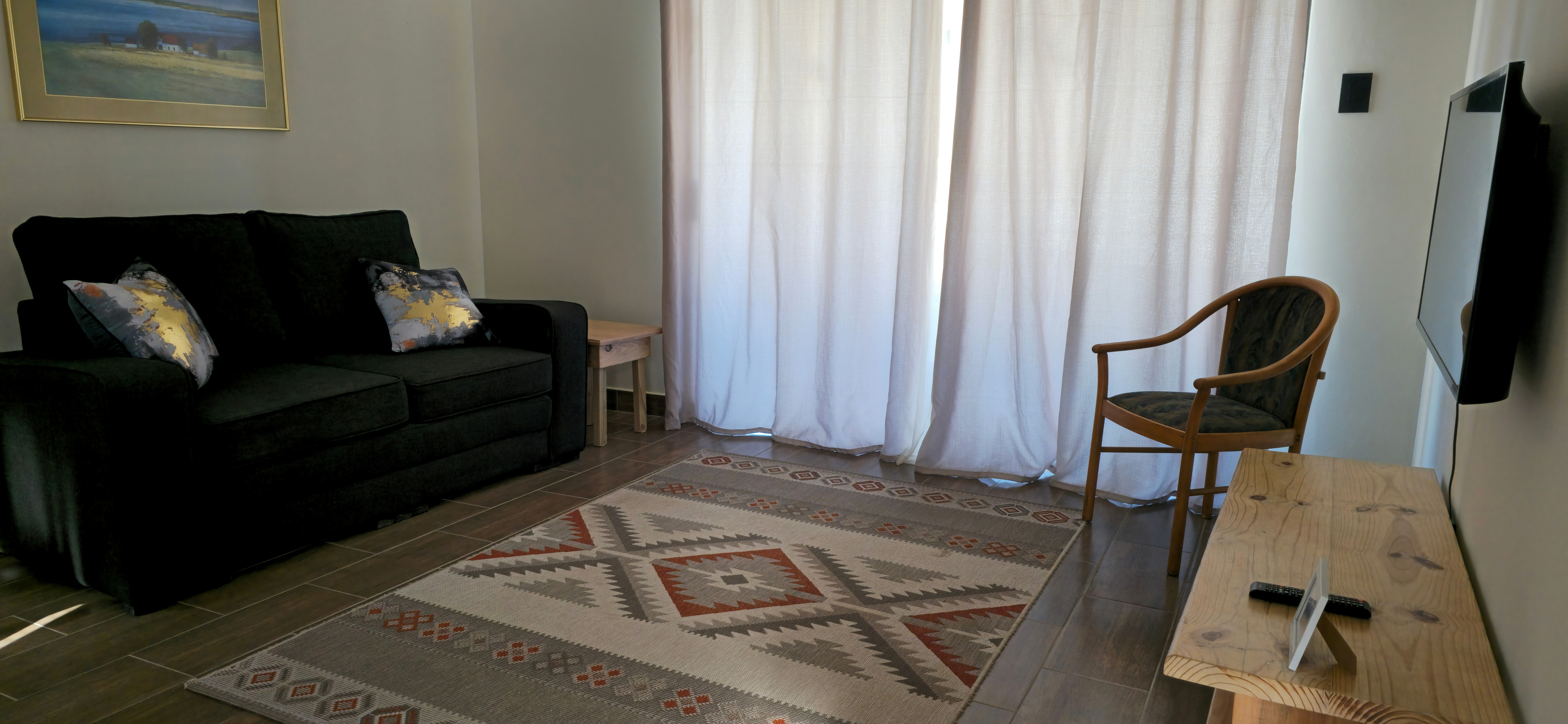 Mitzi's Place image no 4 of 17