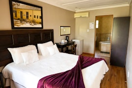 North West Accommodation at Die Geel Huis Guesthouse | Viya