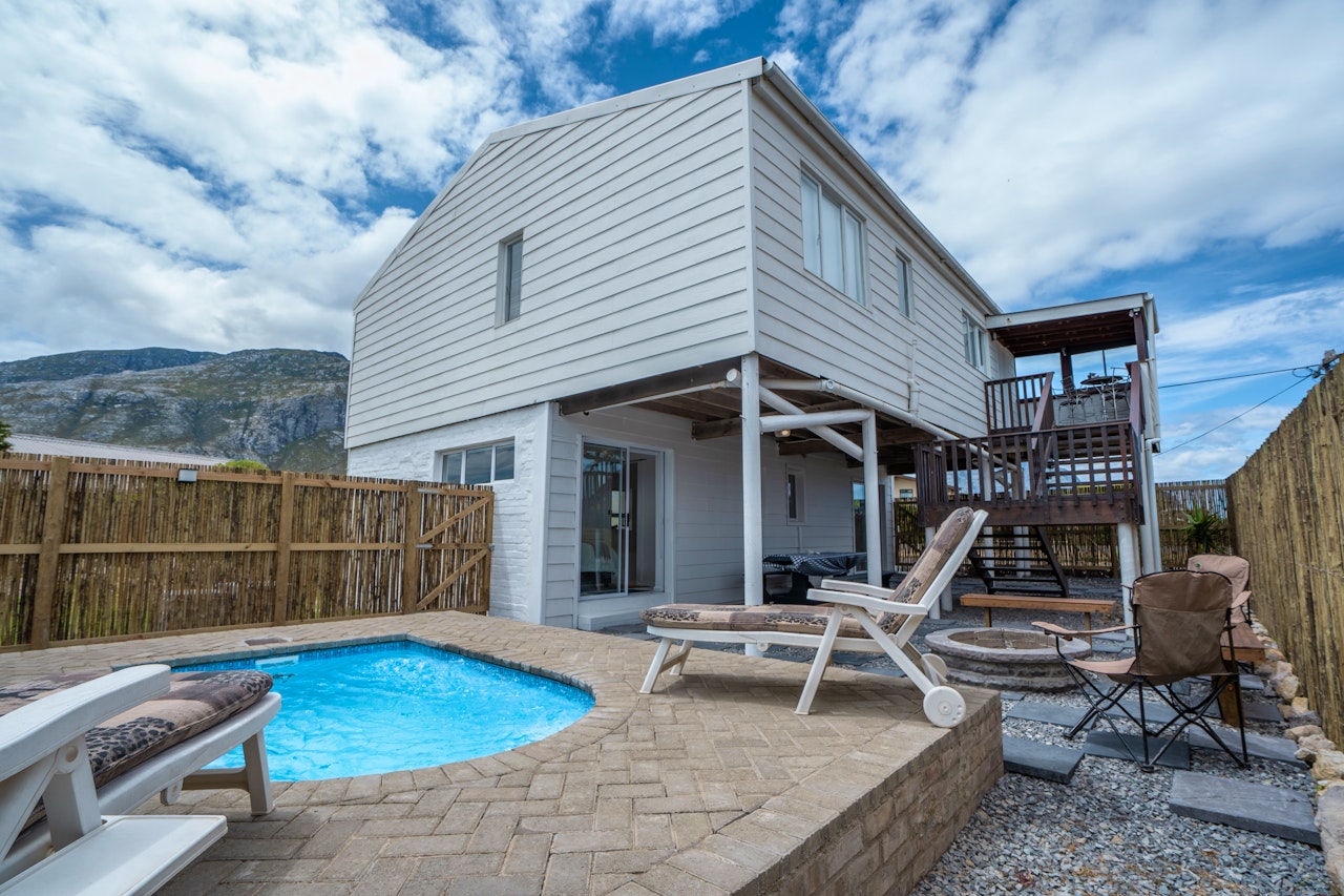 Betty's Bay Accommodation at  | Viya