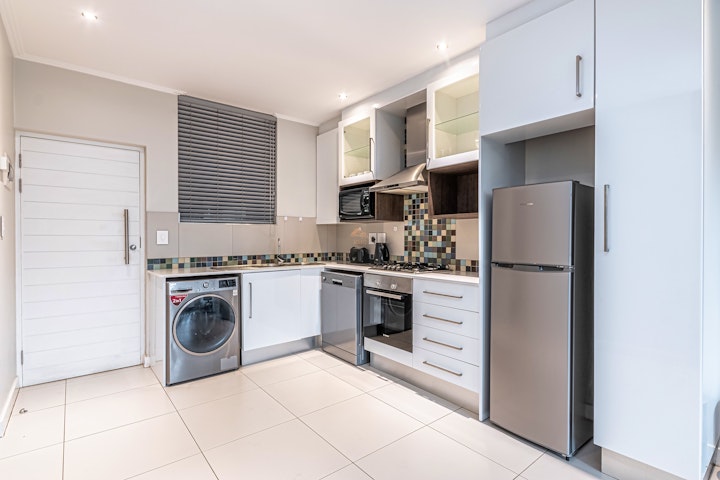 Gauteng Accommodation at The Apex on Smuts - Apartment 109 | Viya