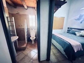 Kruger National Park South Accommodation at Ostrich Cottage | Viya