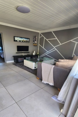 Cape Town Accommodation at 20 Fisant Cottage | Viya