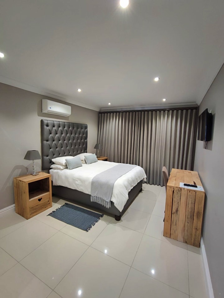 Northern Suburbs Accommodation at Hilltop Guesthouse | Viya