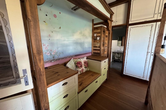 Twelve First Avenue Holiday Home
