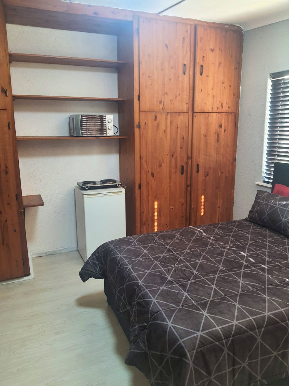 Southern Suburbs Accommodation at  | Viya