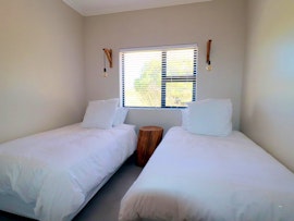 Struisbaai Accommodation at Karen Close 3219 | Viya