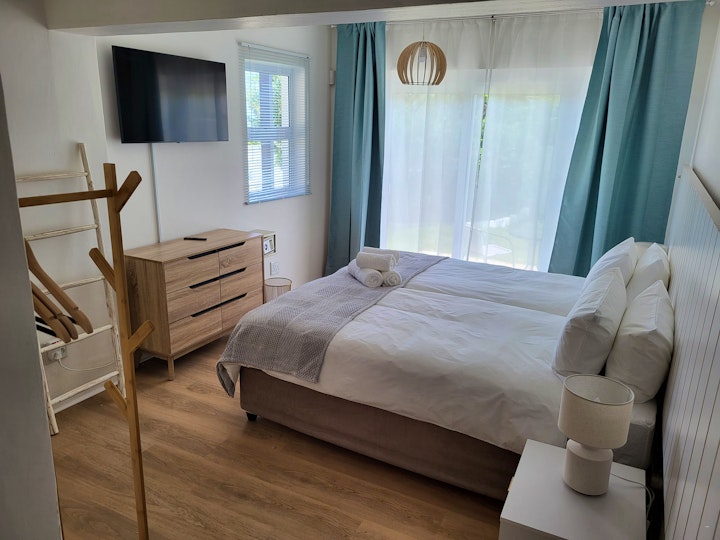 Gansbaai Accommodation at 100 Vyfer Guesthouse | Viya