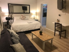 Southern Suburbs Accommodation at AVO Cottage | Viya