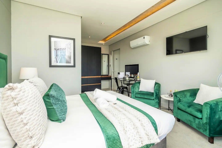 Cape Town Accommodation at Nel on Pelican Parade | Viya