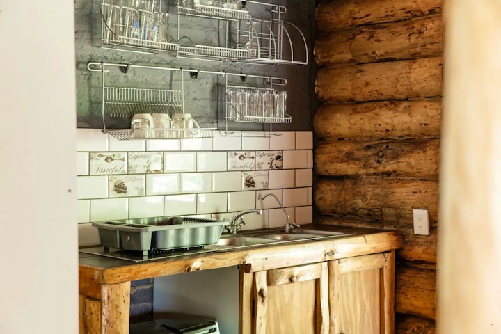 North West Accommodation at Mountain Canadian Log Home | Viya