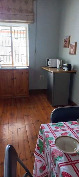 Karoo Accommodation at Astra Cottage | Viya