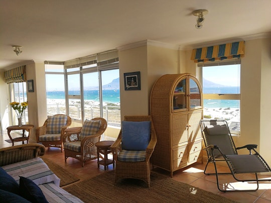 Bloubergstrand Accommodation at  | Viya