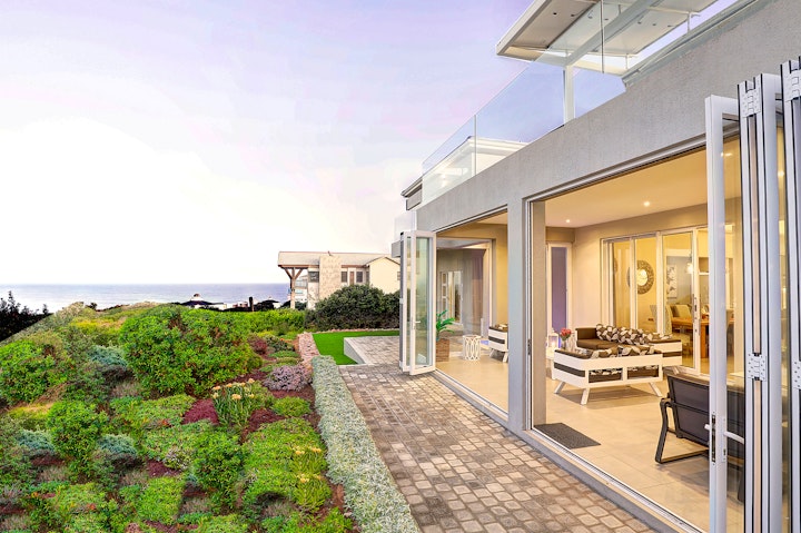 Western Cape Accommodation at 250 @ Pinnacle | Viya