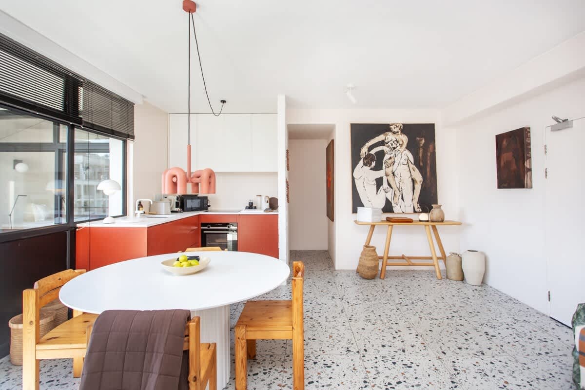 Love My Spacious Habitat - 1 Bedroom Penthouse image no 11 of 45