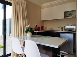 Gqeberha (Port Elizabeth) Accommodation at Summerstrand-Stay Luxury Apartment | Viya