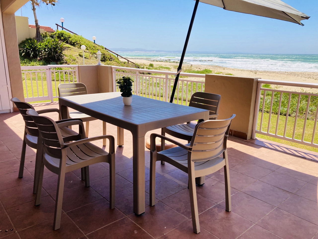 Jeffreys Bay Accommodation at  | Viya