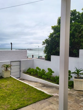 Milnerton Rural Accommodation at Blouberg Beach Villa - Low Tide | Viya