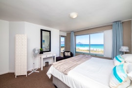 Bloubergstrand Accommodation at Seaspray B105 | Viya