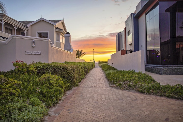 Cape Town Accommodation at Laguna Beach Greenways | Viya