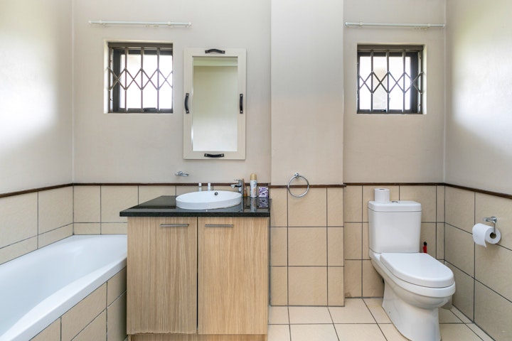 Johannesburg Accommodation at Dainfern K Luxe Apartment | Viya