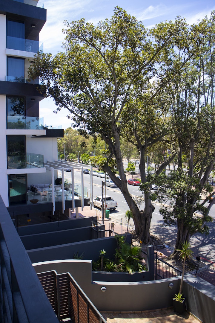 Cape Town Accommodation at Eclipse Fully Equipped Studio | Viya
