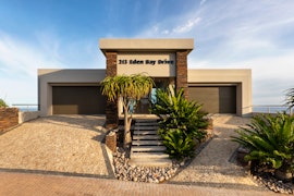 Mossel Bay Accommodation at Pinnacle Bay Guesthouse | Viya