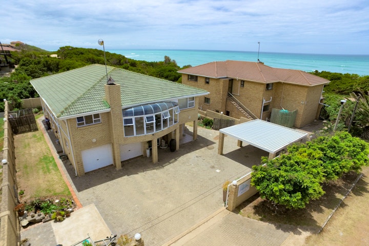 Jeffreys Bay Accommodation at Ocean Symphony | Viya