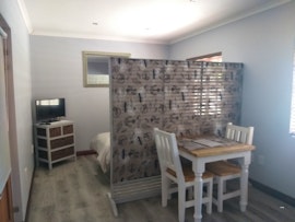 Southern Suburbs Accommodation at Gs Cozy Cottage | Viya