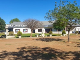 North West Accommodation at Die Geel Huis Guesthouse | Viya