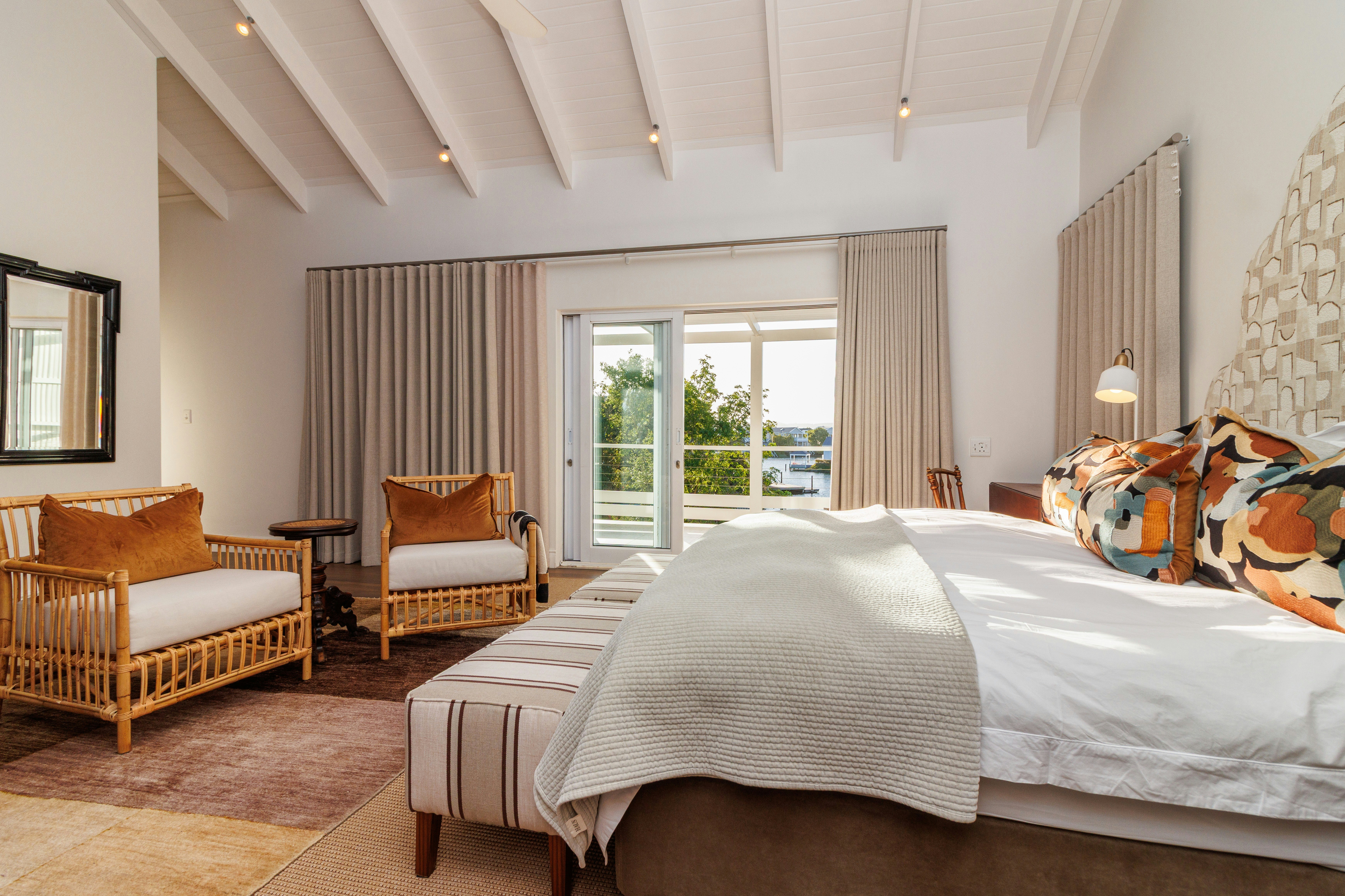 Waterside Resort Villa on Thesen Island image no 5 of 38