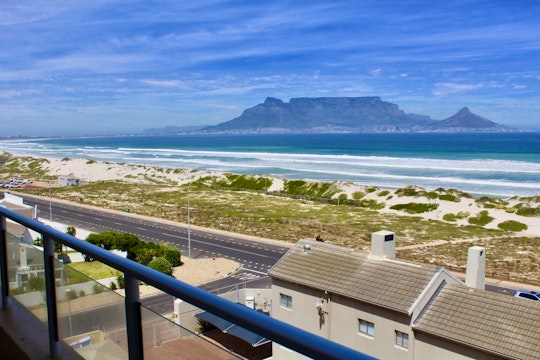 Bloubergstrand Accommodation at  | Viya