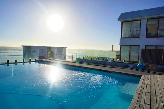 Bloubergstrand Accommodation at  | Viya