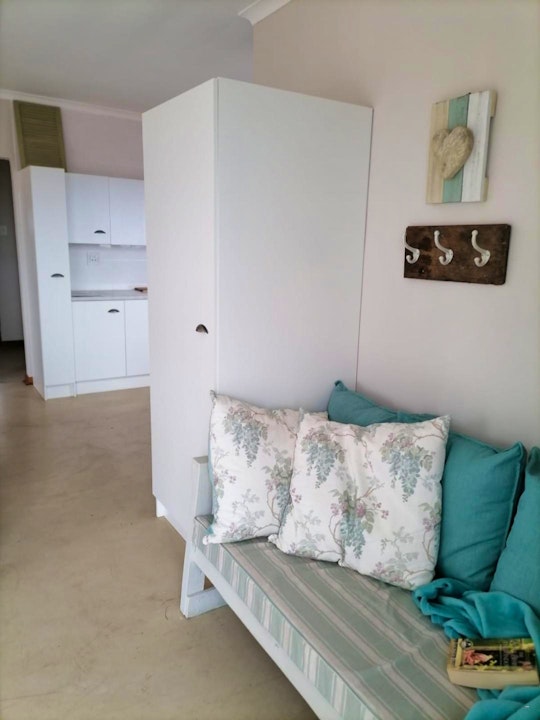 Jeffreys Bay Accommodation at  | Viya