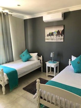 Mossel Bay Accommodation at Ons Strand Dakkie | Viya