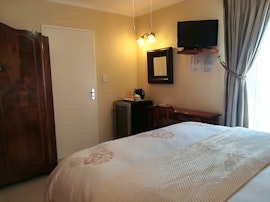 Milnerton Rural Accommodation at  | Viya